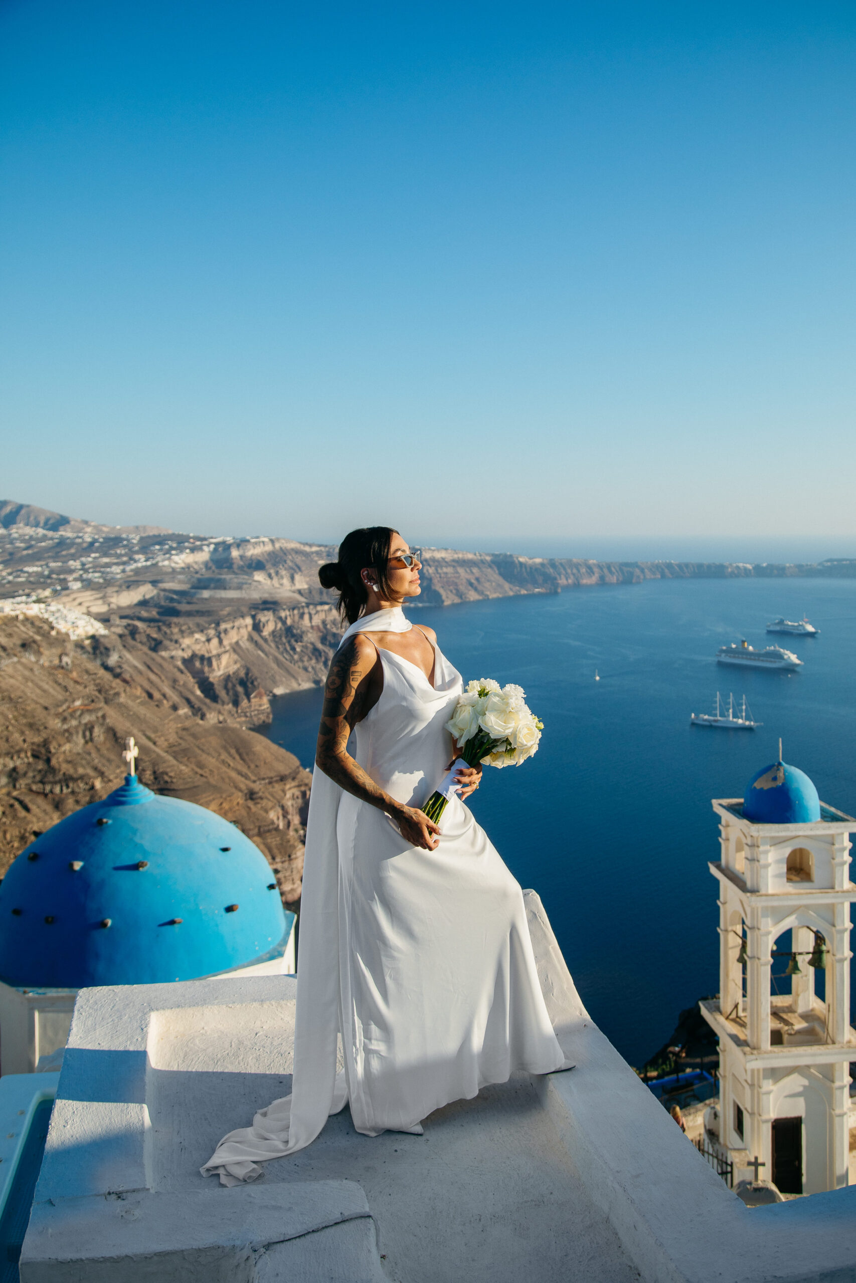 Noiva em Santorini, Grécia