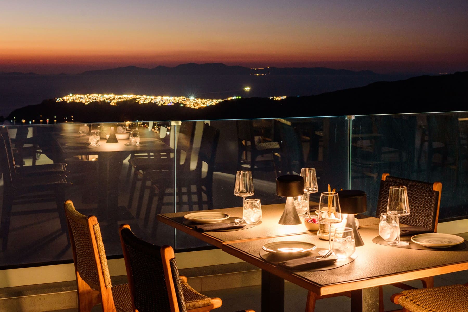 Restaurante em Santorini Grecia