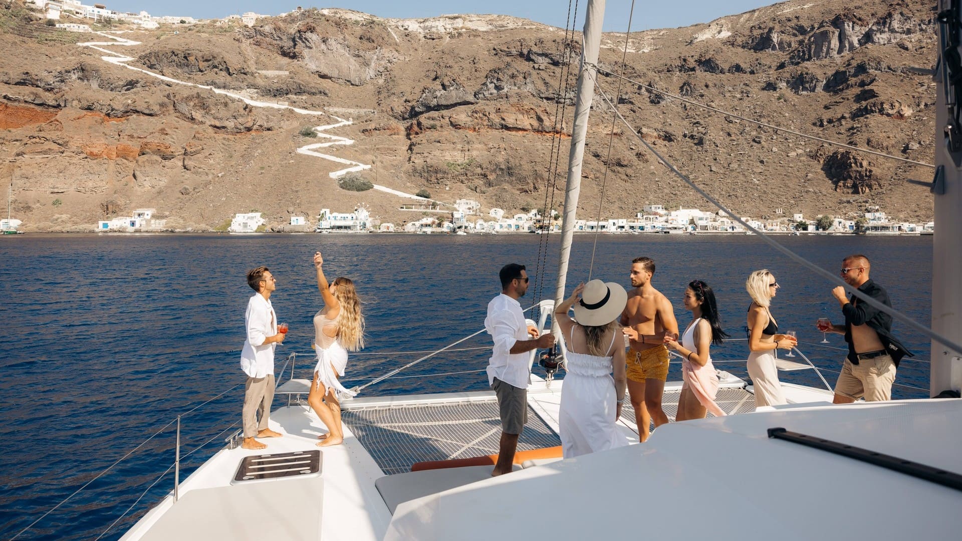 Boat tour semi privado em Santorini