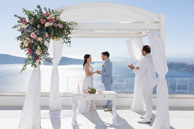 Cerimonia elopement em Santorini, Grecia