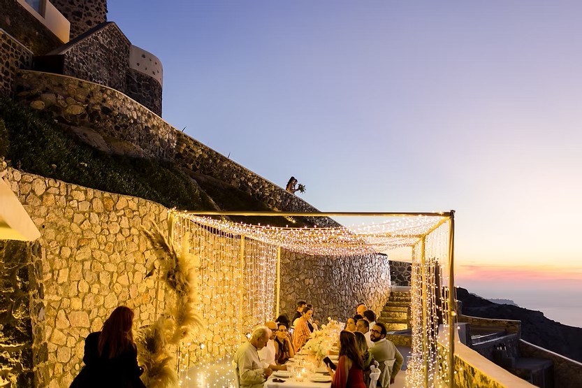 jantar-com-convidados-santorini