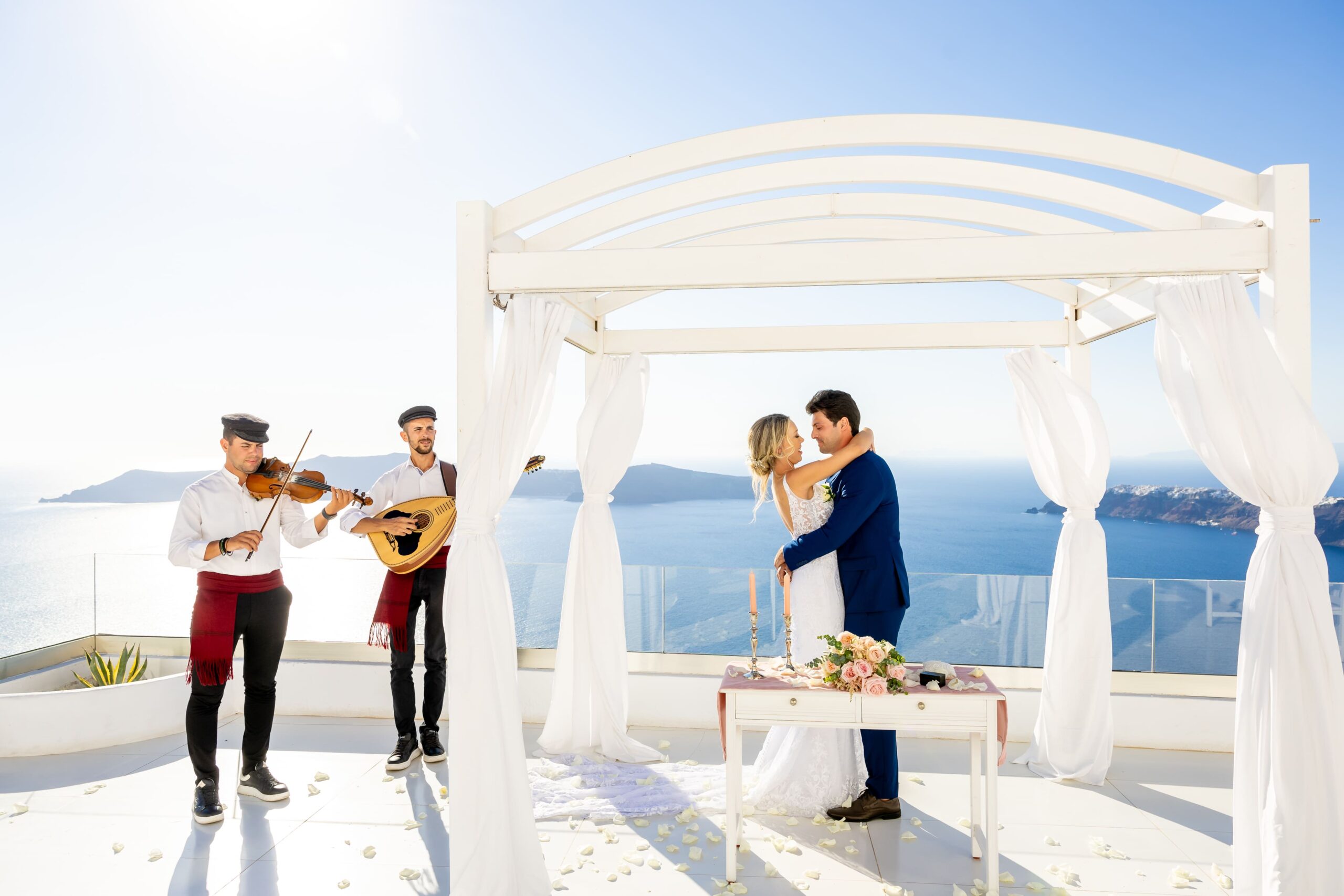 musico casamento em santorini