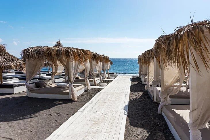 Perivolos perissa beaches Santorini Grecia